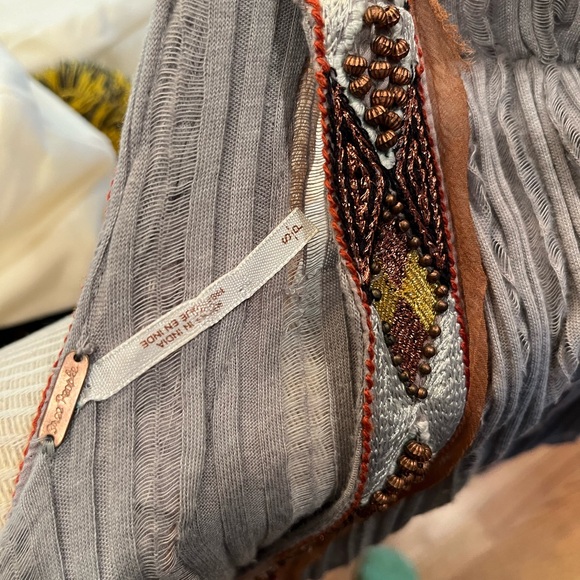 Free People Tunic style , size small - Picture 3 of 3